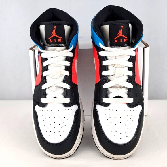 Jordan 1 Mid GS "Game Time" Size: 6.5Y - Picture 8 of 9